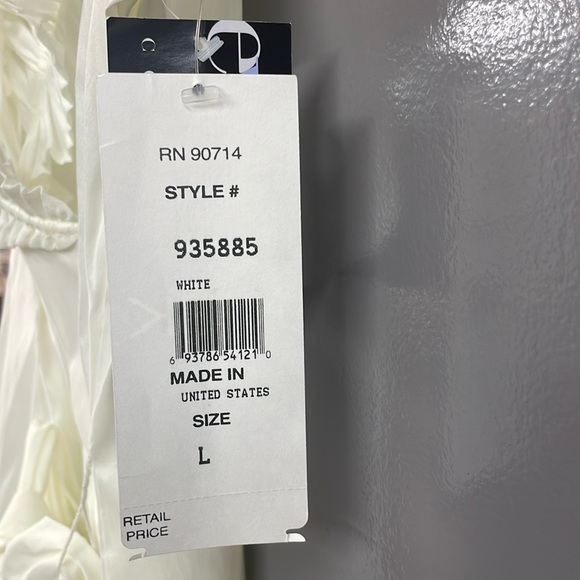 MSK Cream Ruffled Blouse - Picture 5 of 8